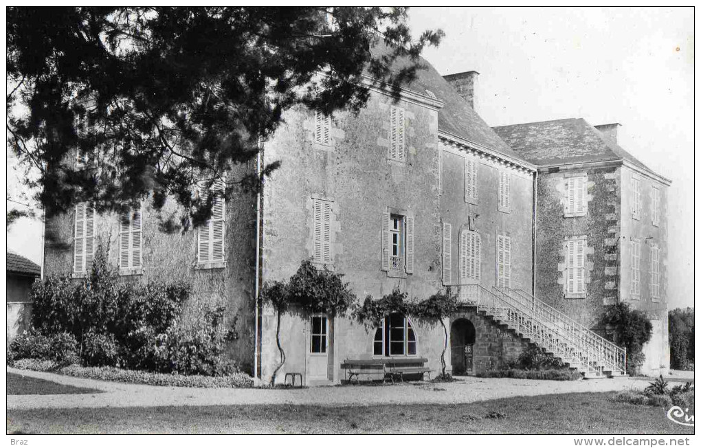 CPSM  Coulonges Suur L'autize Colonnie De Vacances De Dilay - Coulonges-sur-l'Autize