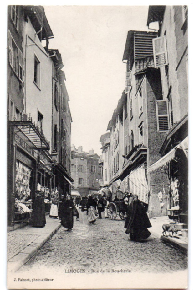 LIMOGES ( Haute Vienne ) -  Dans La Rue De La Boucherie - Limoges