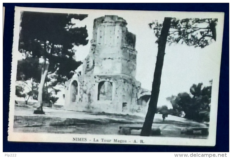 Nimes - La Tour Magne - Nîmes