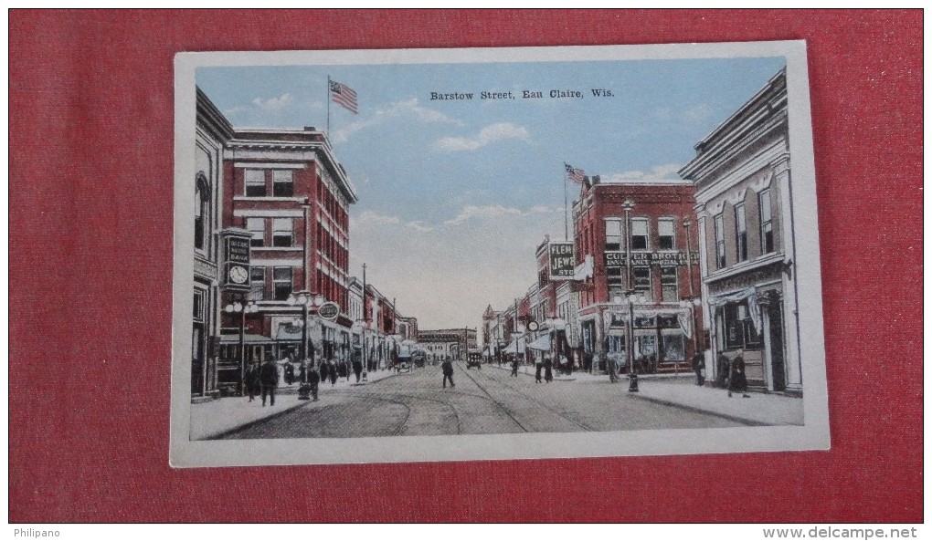 Wisconsin> Eau Claire  Barstow Street====   = ===  Ref  2290 - Eau Claire