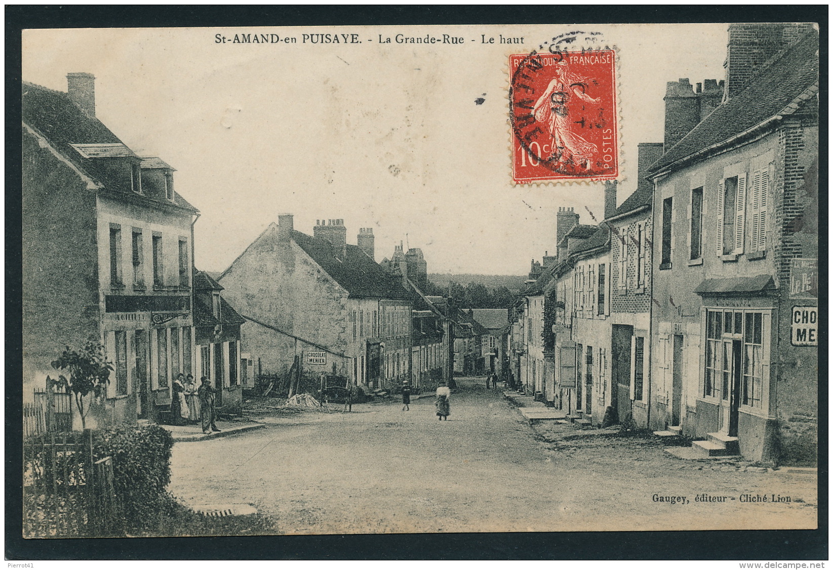 SAINT AMAND EN PUISAYE - La Grande Rue - Le Haut - Saint-Amand-en-Puisaye