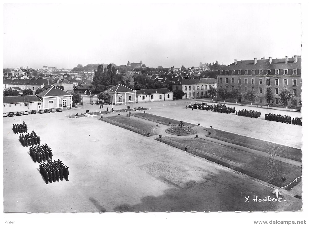 LE MANS - Ecole Militaire Préparatoire Technique Du Mans - Rassemblement Pour Les Couleurs - Le Mans