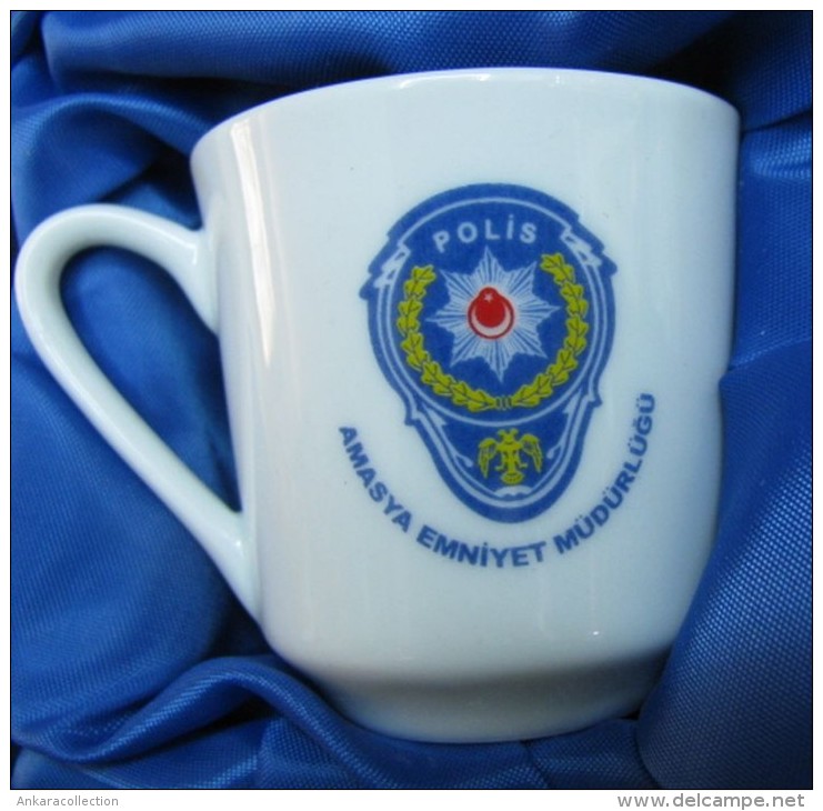 AC - AMASYA POLICE DEPARTMENT COFFEE CUP & SAUCER IN GIFT BOX FROM TURKEY - Tassen