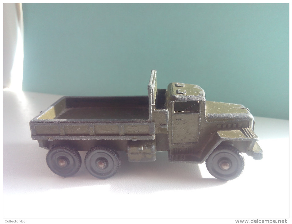 RUSSIAN USSR 1950"S MILITARY ARMY TRUCK HEAVY ZIL ORIGINAL RARE LOW PRICE EVER DIECAST METAL - Camions, Bus Et Construction