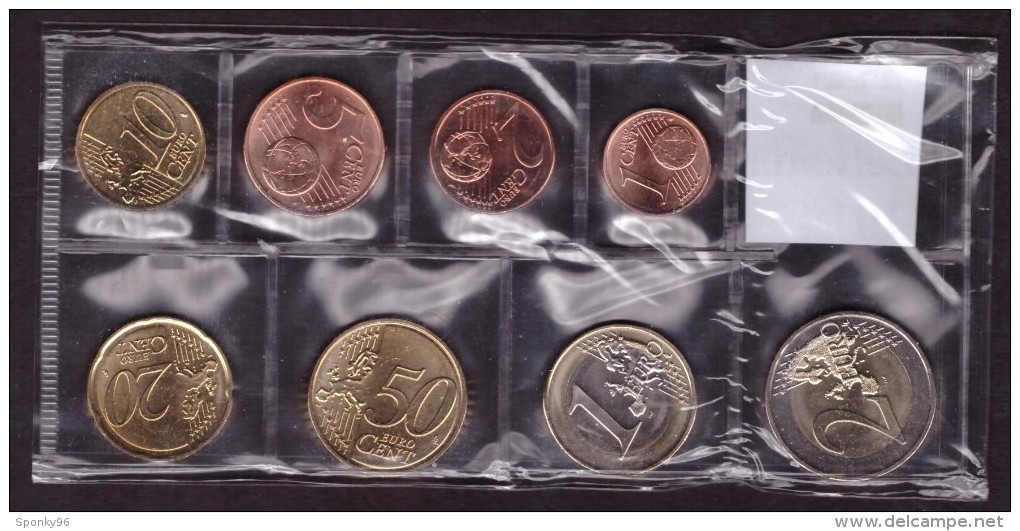 LETTONIA - SERIE DIVISIONALE - ANNO 2014 - EURO - SET COINS - 8 VALORI -SHIPPING COST FREE -SPESE DI SPEDIZIONI GRATUITE - Latvia