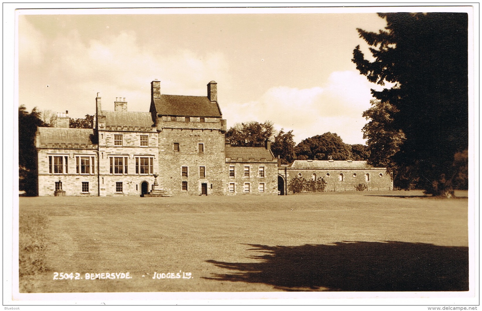 RB 1109 - Judges Real Photo Postcard - Bemersyde House - Nr Melrose Berwickshire Scotland - Berwickshire