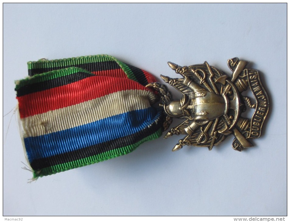 Décoration - Médaille Des Vétérans De 1870-1871 - En Argent  ***** EN ACHAT IMMEDIAT **** - Avant 1871