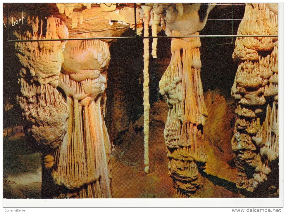 46 - CABRERETS - Grotte Temple Du Pech-Merle -  Colonnades De La Salle Rouge - Otros & Sin Clasificación