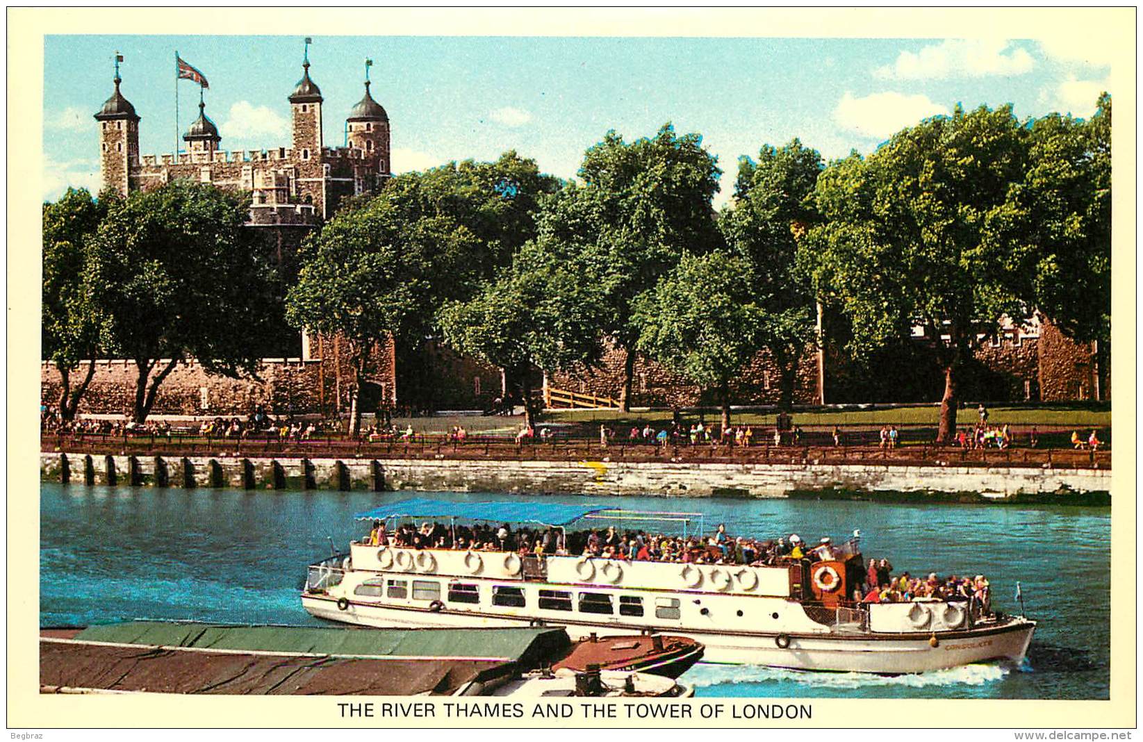 LONDRES      BATEAU DE LA TAMISE - River Thames