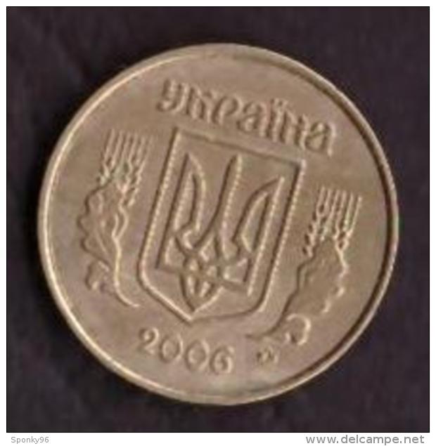 UCRAINA - UKRAINE - 10 KONIHOK - ANNO 2006 - ANNO 1992 - 2 MONETE - 2 COINS - CIRCOLATE - - Oekraïne