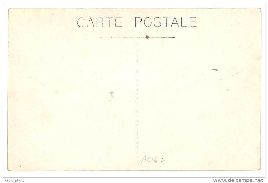 Carte Photo Voiture Fleurie, Corso ?, Cp Trouvée Dans Un Lot Des Pyrénées Orientales, 66, Perpignan ?)(CPH) - Autres & Non Classés