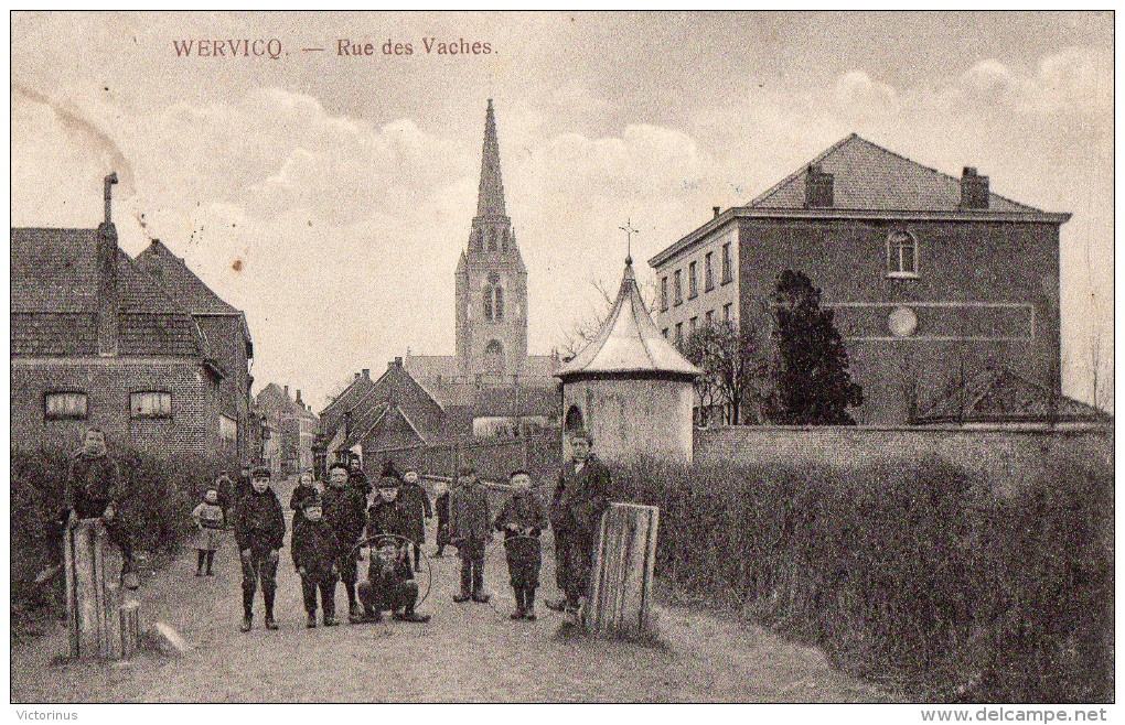 WERVICQ -  WERVIK  - RUE DES VACHES   -   Novembre 1915  -  BELLE ANIMATION DE CIVILS - Wervik