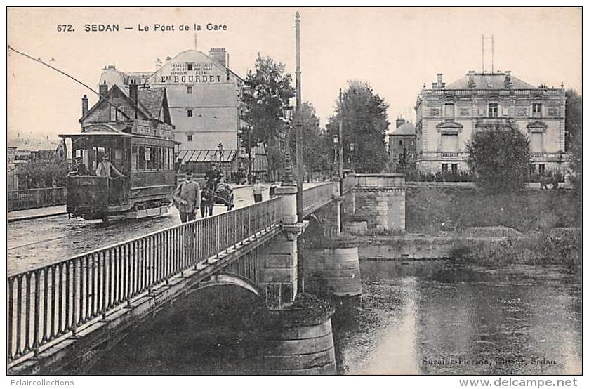 Sedan      08     Le Pont De La  Gare   (tramway) - Sedan