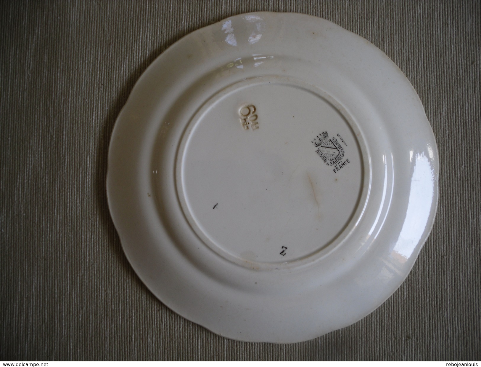 1 ASSIETTE VERTE SERIE NAPOLEON DIGOIN SARREGUEMINES - Digoin (FRA)