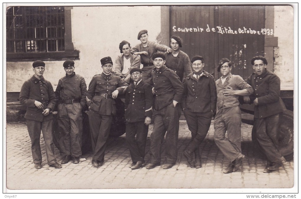 Carte Postale Photo Militaire Français BITCHE-BITSCH (Moselle) Groupe De Sodats En 1933 - Bitche
