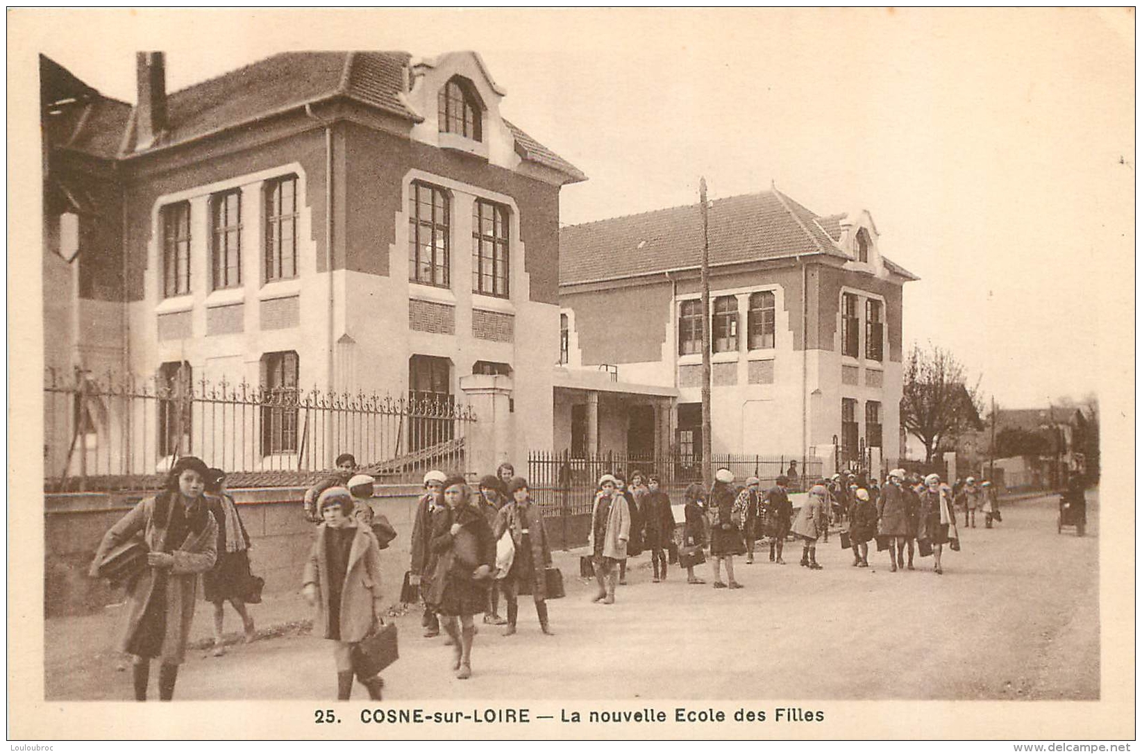 COSNE SUR LOIRE LA NOUVELLE ECOLE DES FILLES - Cosne Cours Sur Loire