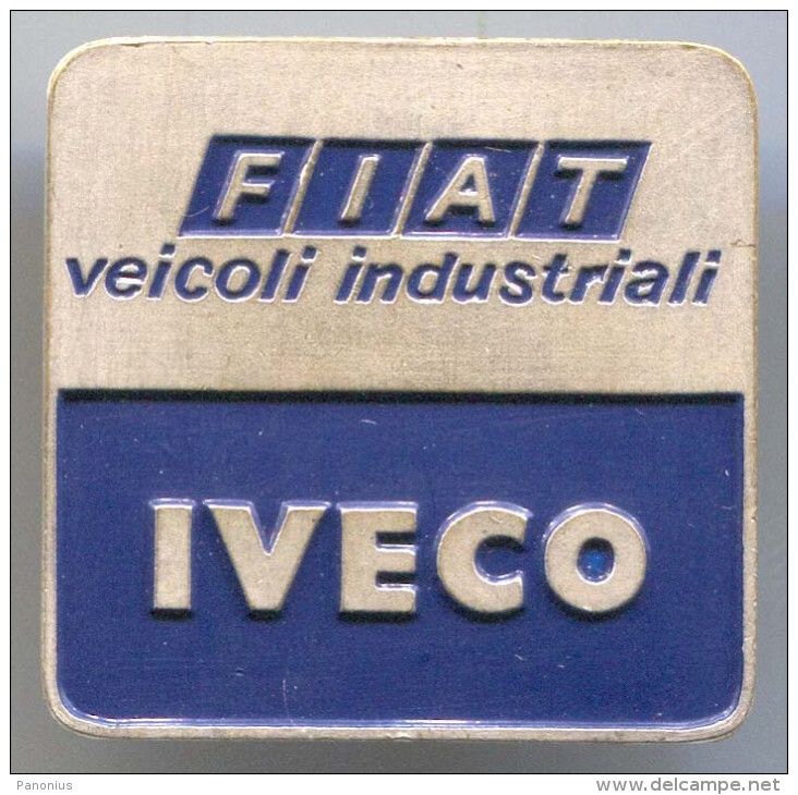 FIAT IVECO - Industrial Vehicles, Truck, Lkw, Camion, Vintage Pin, Badge, D 30 Mm - Fiat