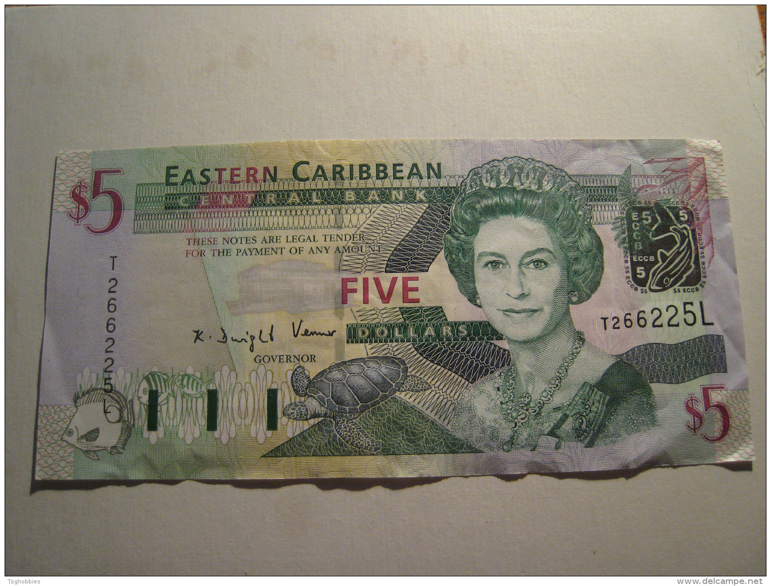 EASTERN CARIBBEAN - $5 NOTE - AU - Sonstige – Amerika