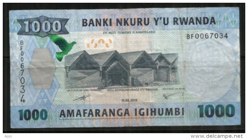 1000 Francs Rwandais (RWF), Billet Bon état - Rwanda