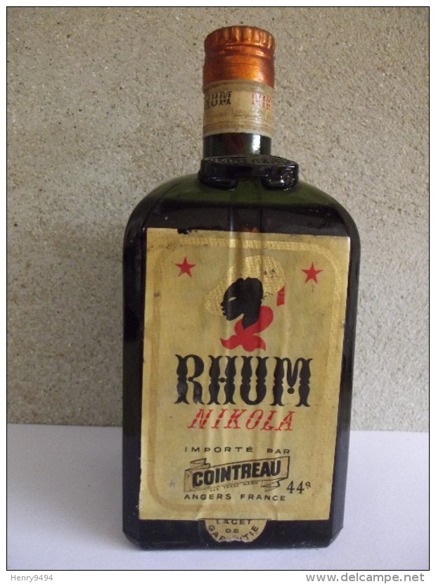 BOUTEILLE ANCIENNE RHUM NIKOLA Importé Par COINTREAU ANNEES 1920/1930 RECHERCHE - Licor Espirituoso