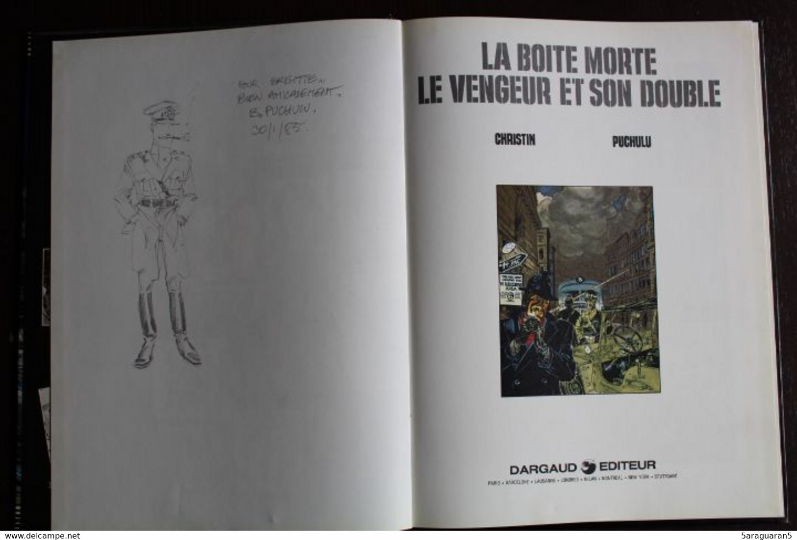 BD DEDICACEE Par PUCHULU - LA BOITE MORTE, LE VENGEUR ET SON DOUBLE - EO 1984 Portraits Souvenirs - Opdrachten