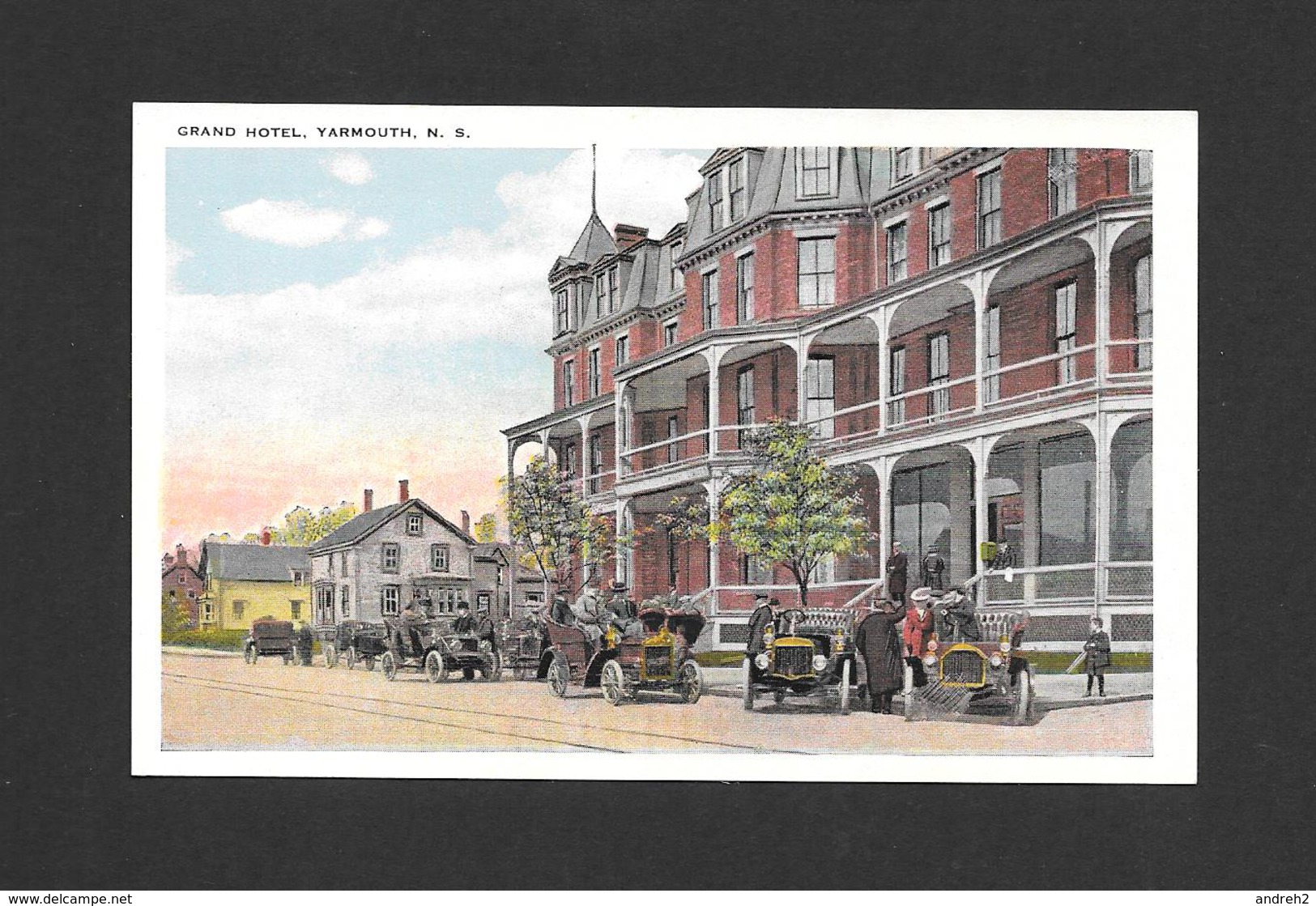 YARMOUTH - NOVA SCOTIA - GRAND HOTEL - ANTIQUE CARS - PUBLISHED BY HARRY McKINLAY - Yarmouth