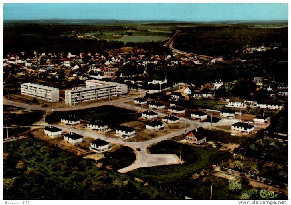 27-CONCHES EN OUCHE...VUE AERIENNE SUR LES NOUVEAUX QUARTIERS....CPSM GRAND FORMAT - Conches-en-Ouche