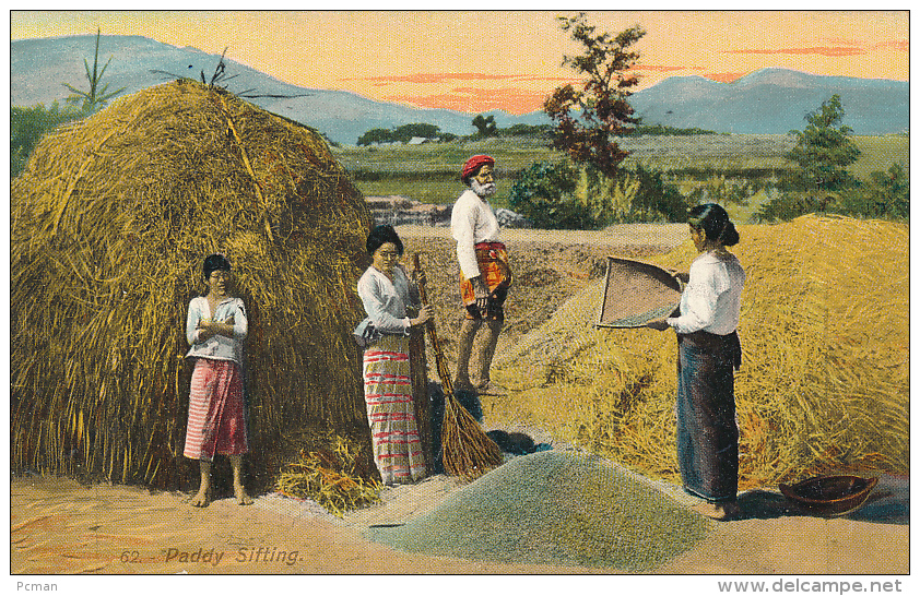 Paddy Sifting.  Copyright - The Colombo Apothecaries Co. Ltd., No. 62 - CEYLON (CEYLAN) - Circa 1910 - Sri Lanka (Ceylon)