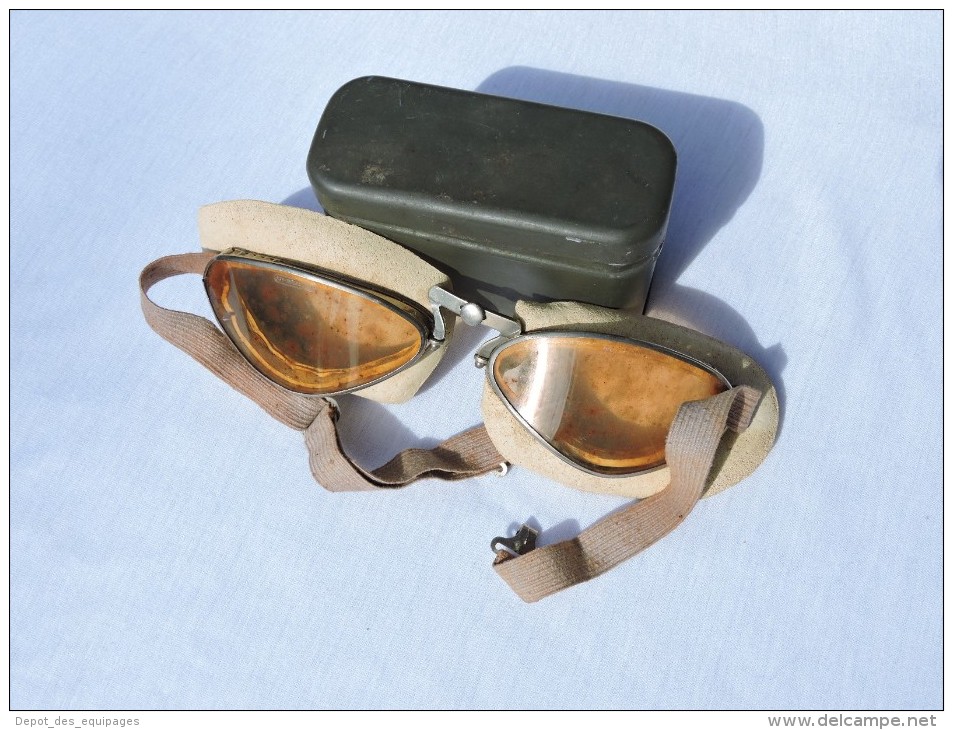 LUNETTES MOTOCYCLISTE + CHARS En Boite - MODELE 1935  #.2 - Casques & Coiffures