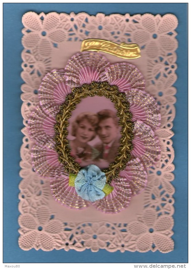 Magnifique Carte - Joli Couple - Médaillon - Tissu - - Santa Caterina