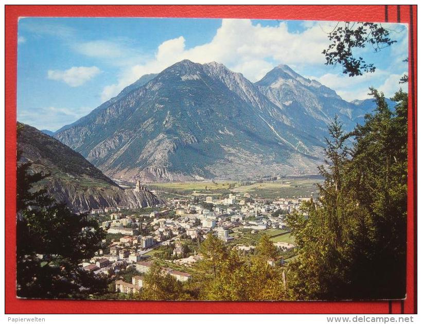 Martigny (VS) - Panorama Avec Le Grand Chavalard - Martigny