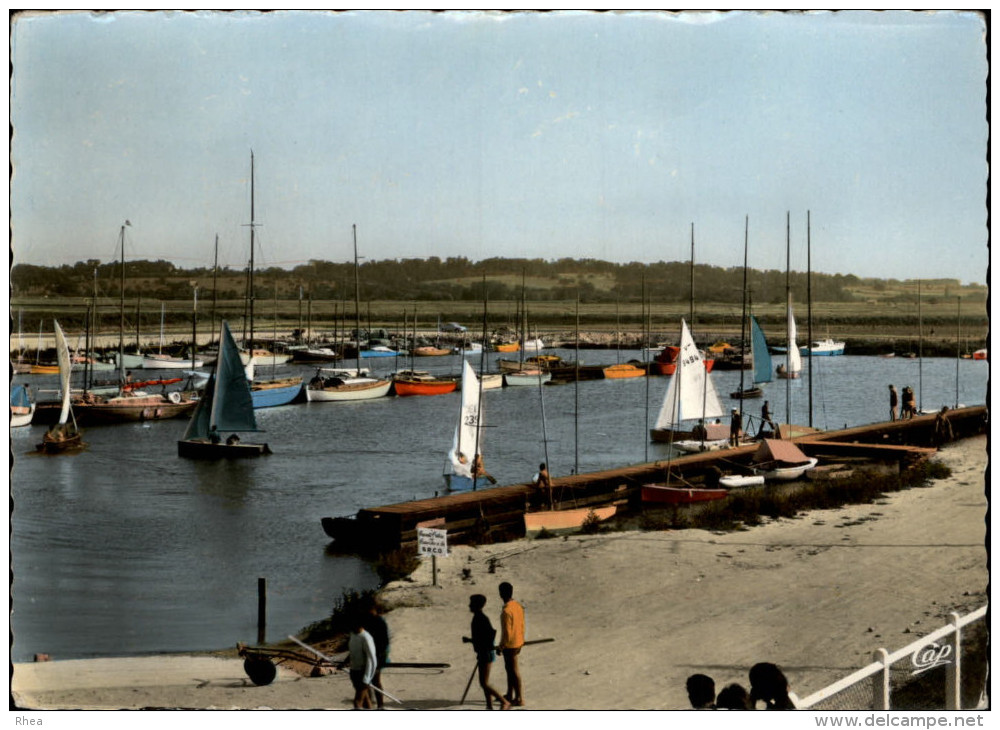 14 - OUISTREHAM - Bateaux - Voiliers - Ouistreham