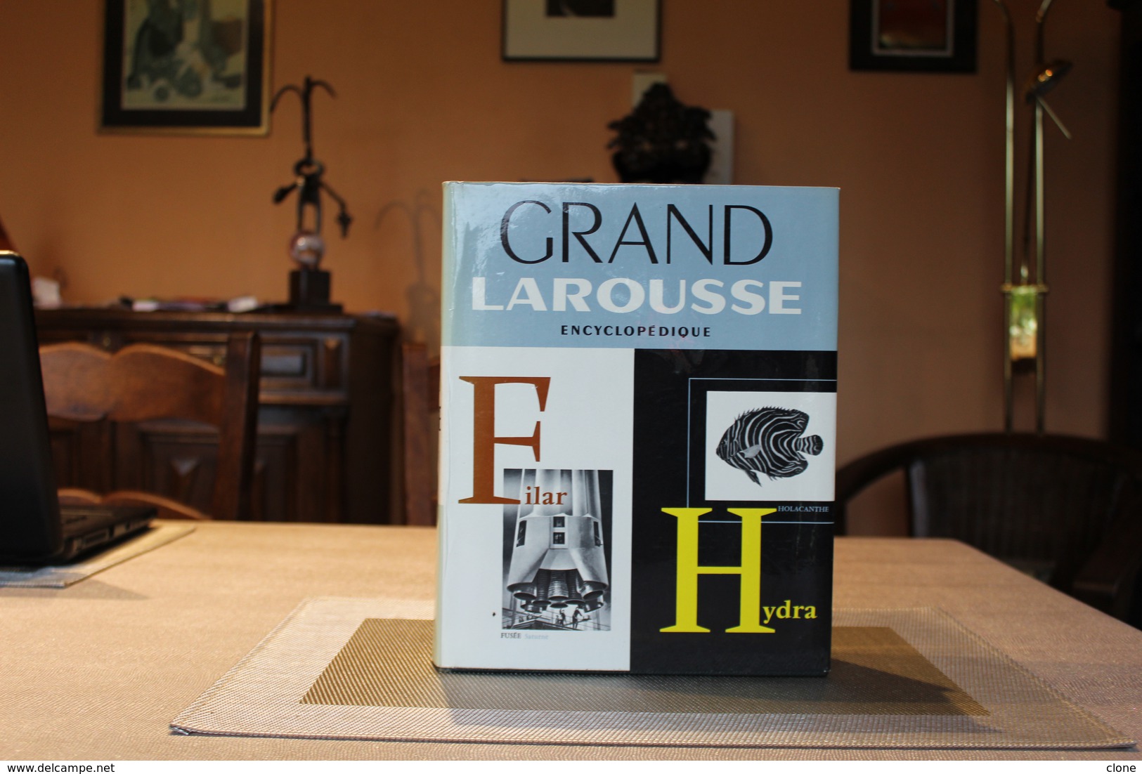 Grand LAROUSSE Encyclopédique en 10 volumes.