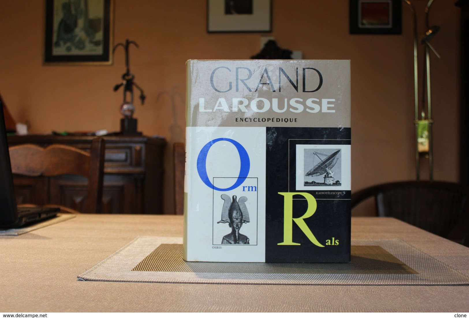 Grand LAROUSSE Encyclopédique en 10 volumes.