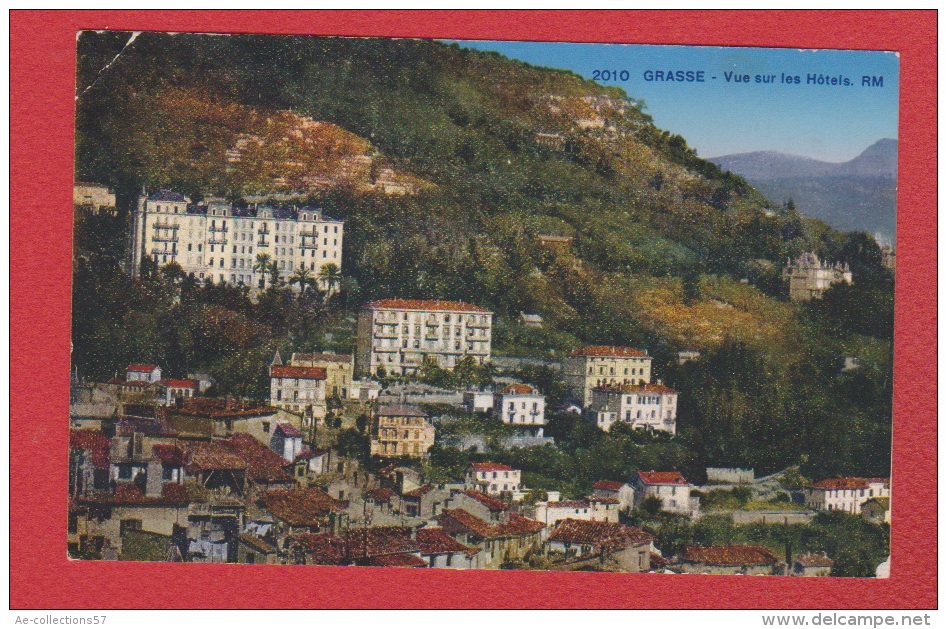 Grasse  --  Vue Sur Les Hôtel --  Coin Plié - Grasse