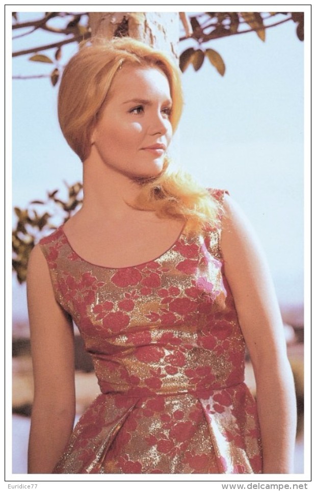 Sexy TUESDAY WELD Actress PIN UP PHOTO Postcard - Publisher RWP 2003 (01) - Künstler