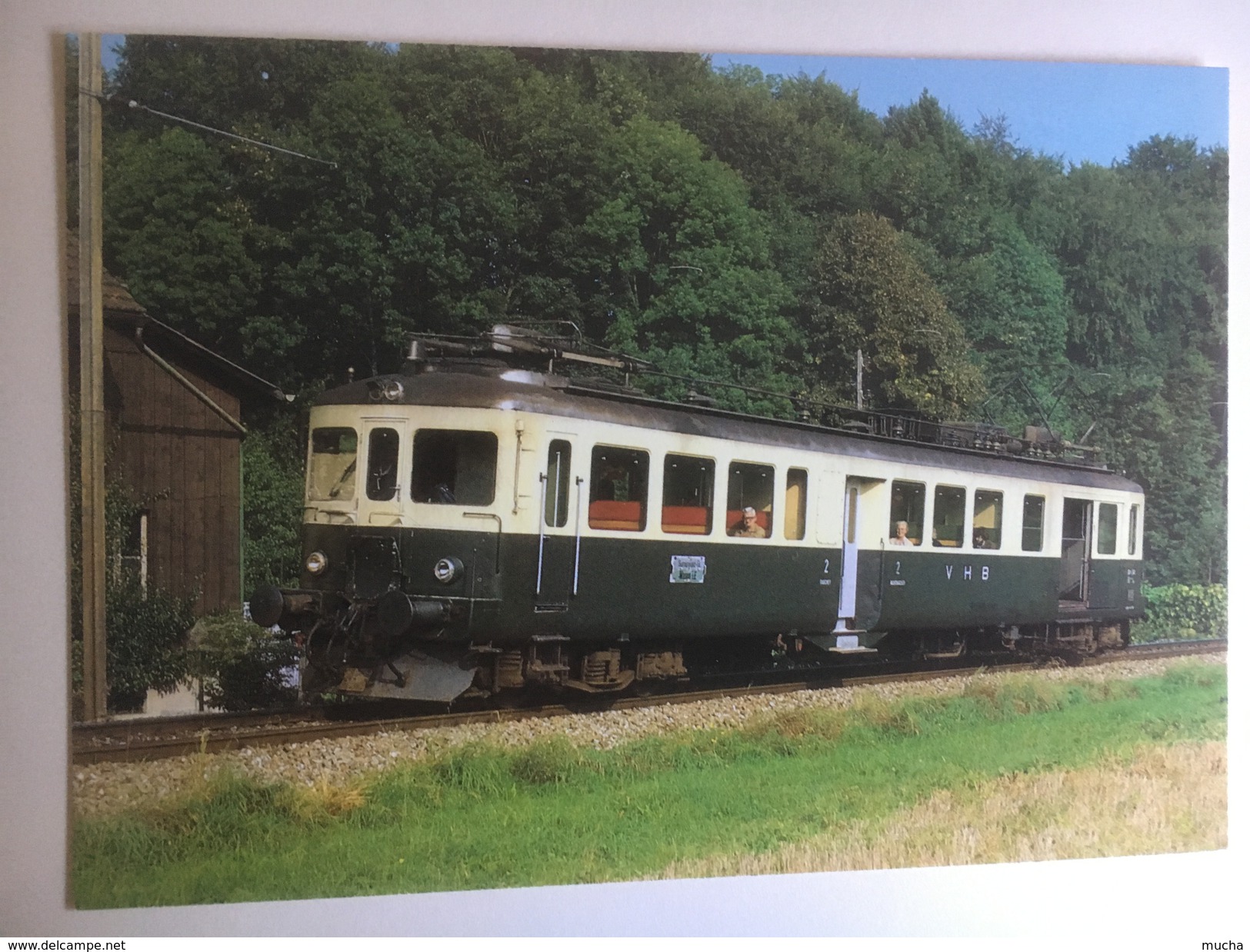 5646 - Suisse Vereinigte Huttwil-Bahnen  Automotrice électrique  BDe ç/ç I 245 (Format 10 X 15) - Trains