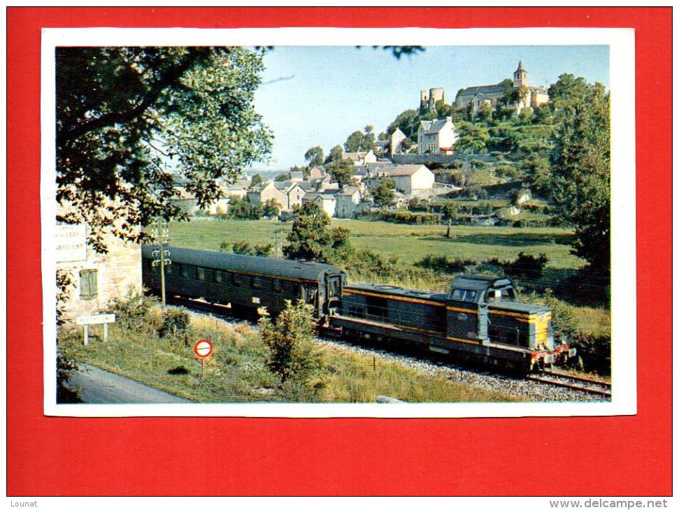 Chemin De Fer - Le Paris -Millau, Près Bertholène - En Tête , Une 040-D.G. - Trains