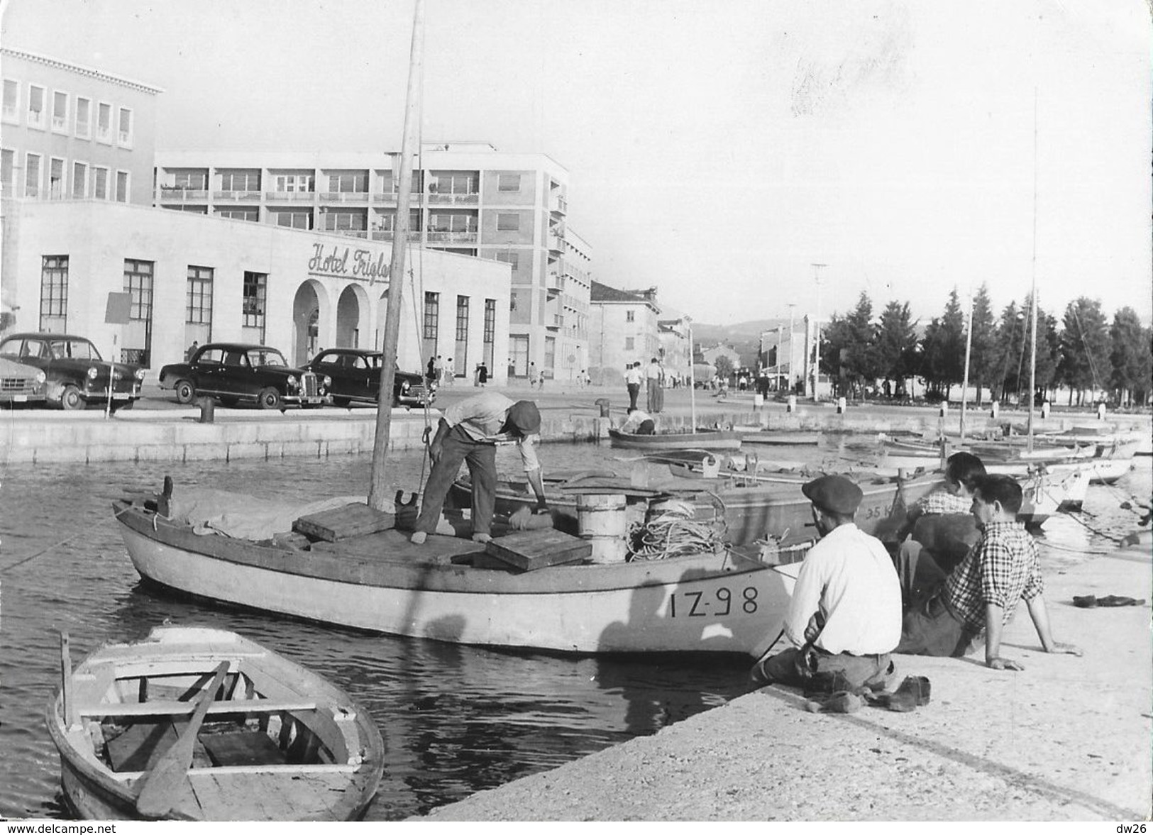 Slovénie - Koper - Zalozba: Tobak - Foto: F.F. Pavlovic - Slowenien