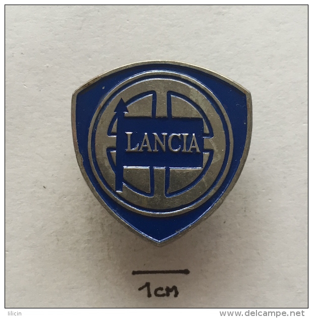 Badge (Pin) ZN002152 - Automobile (Car) Lancia - Andere & Zonder Classificatie