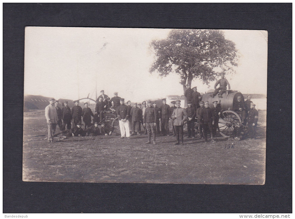 Carte Photo Kriegsgefangenen Lager Güstrow Camp Prisonniers Français Guerre 1914-1918 Citerne Pompe Incendie ?? - Guestrow