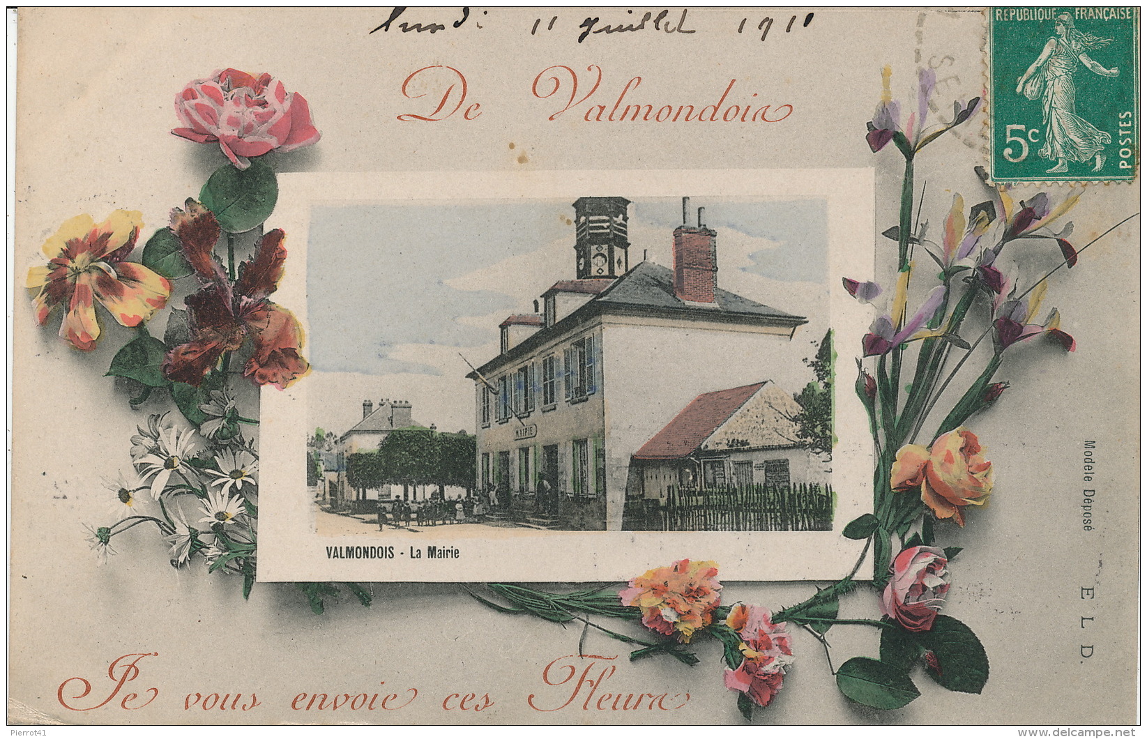 VALMONDOIS - Jolie Carte Fantaisie Fleurs Et Vue De La Mairie "De Valmondois, Je Vous Envoie Ces Fleurs " - Valmondois