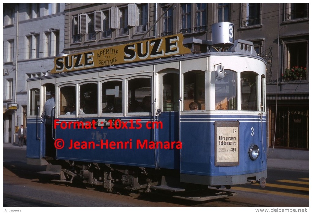 Photographie D´un Ancien Tramway à Fribourg En Suisse Avec Une Publicité Suze Apéritif à La Gentiane En 1964 - Sonstige & Ohne Zuordnung