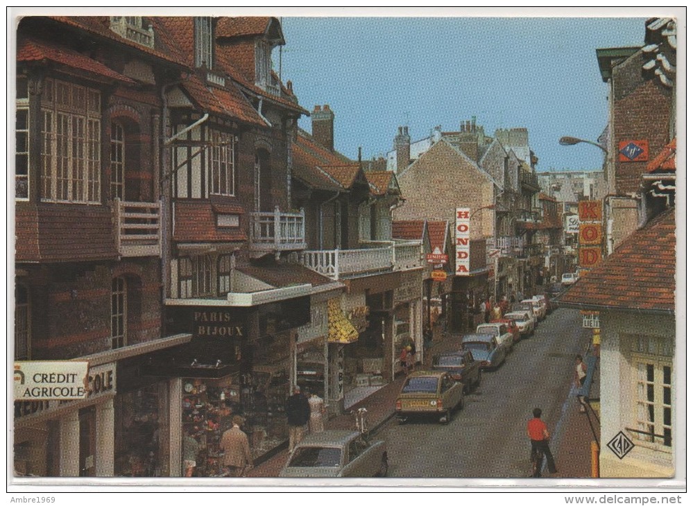 62   LE TOUQUET PARIS PLAGE - La Rue Saint Jean (Voitures Cars Citroën DS GS) - Le Touquet