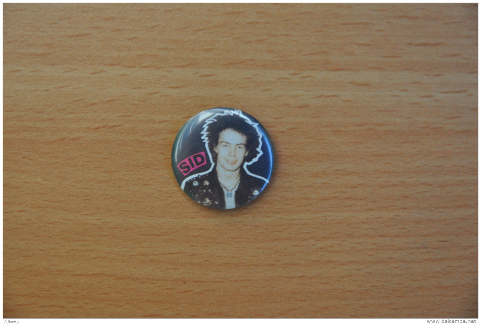 REF Y1  : Badge Ancien Epok 1980 Punk Rock Pin's Anarchie Anarchy Sid Vicious Sex Pistols - Musica