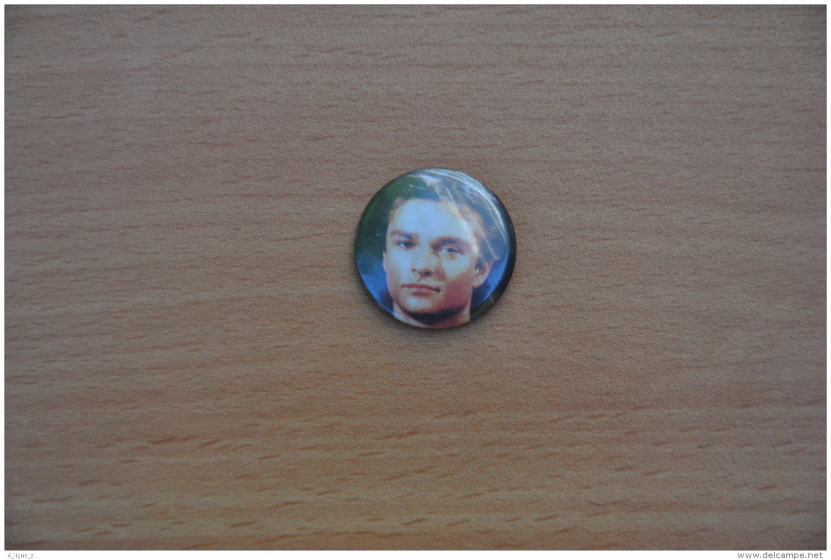 REF Y2  : Badge Ancien Epok 1980 Punk Pop Hard Rock Pin's David Hallyday - Musique