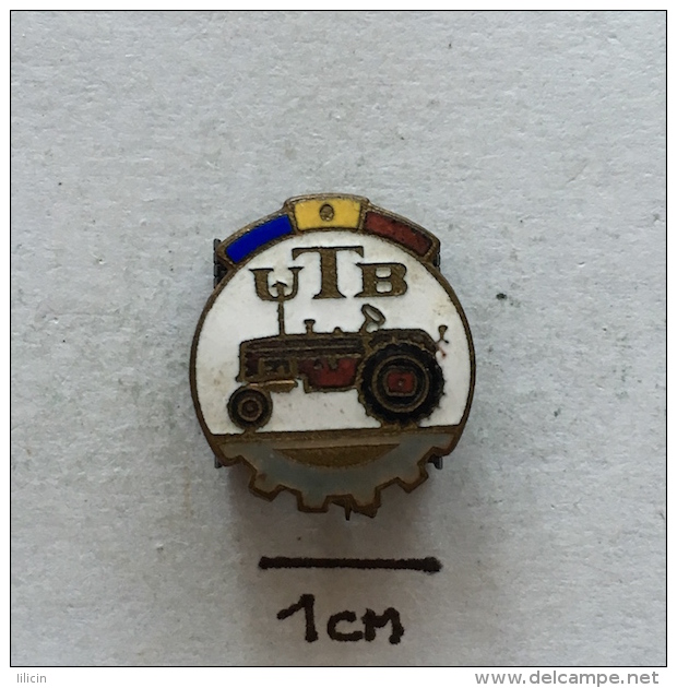 Badge (Pin) ZN002245 - Tractor (Traktor) Universal Brasov UTB - Transportation