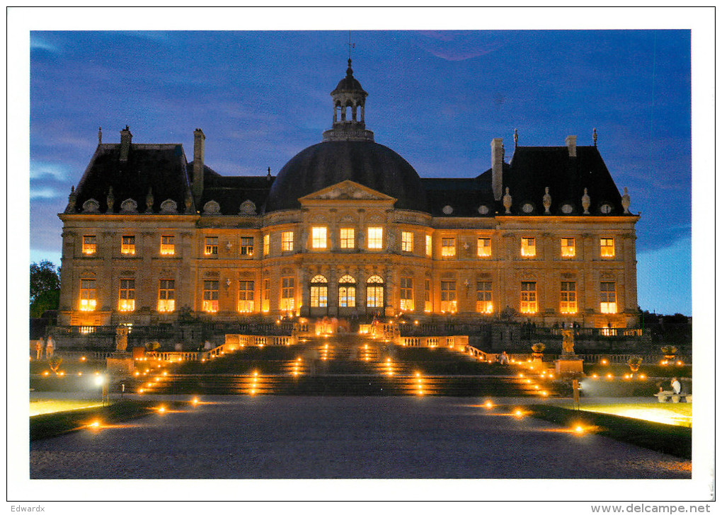 Château De Vaux-le-Vicomte , Seine-et-Marne , France Postcard Posted 2010 Stamp - Vaux Le Vicomte