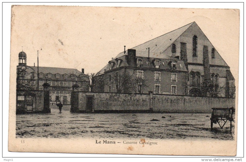 72 - Cpa - LE MANS - Caserne Cavaignac - Le Mans