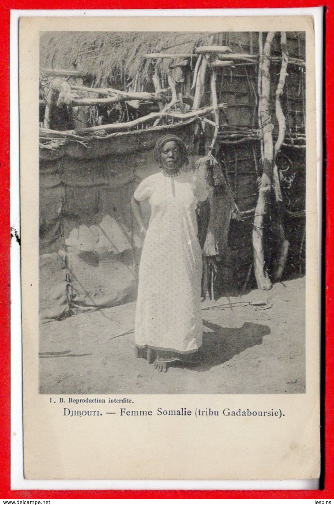 AFRIQUE --  SOMALIE - DJIBOUTI -- Femme - Tribu Gadaboursie - Somalie